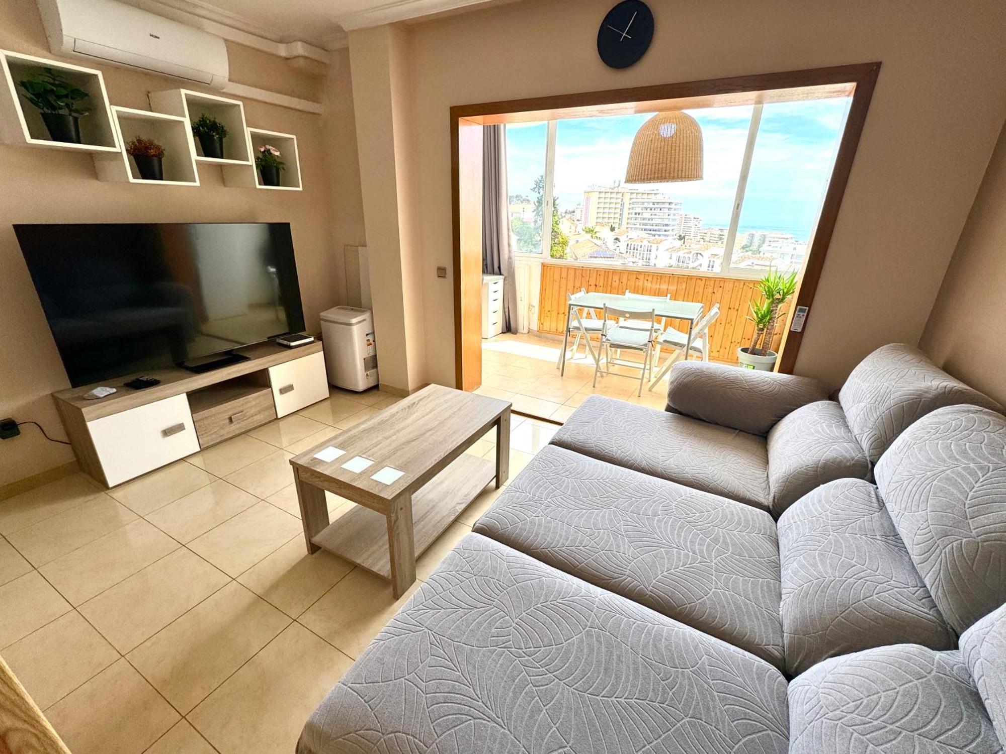 Cozy Fuengirola Apartment With Sea View & Pool Exterior foto